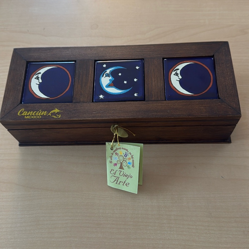 Cute wooden box